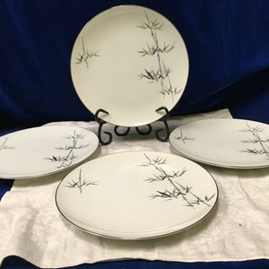 Set mit 4 Vintage Noritake Nippon Toki Kaisha Speisetellern - 10,5 zoll - 1950er Jahre.