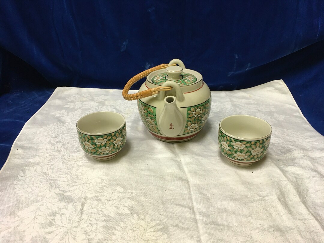 Vintage Ceramic Japanese Tea/saki Set. Etsy