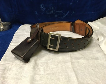 don hume leathergoods S502-4-BELT KEEPER lot of 2 belt 