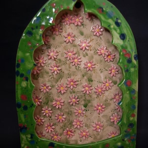 Hanging ceramic altar shrien "Chamomile".
