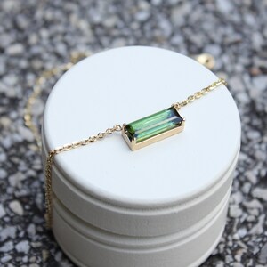 14k Solid Yellow Gold 3.10 carat Natural Green Tourmaline Necklace