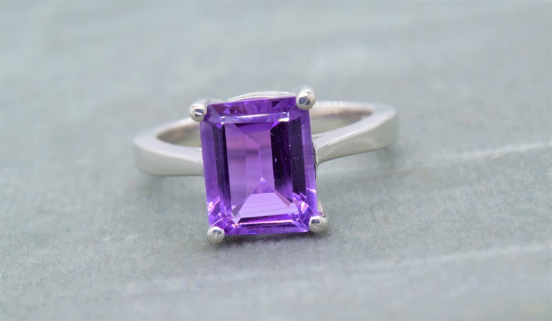 Octagon Shape Modern Ring Anniversary Gift Women Ring Natural Amethyst Ring February Birthstone Ring Gift Item 925 Sterling Silver