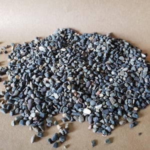 Pebble Rock Gravel Decoration for Aquarium Terrarium Tropical Fish Shrimp Betta Habitat Décor Freshwater Live Plants Moss