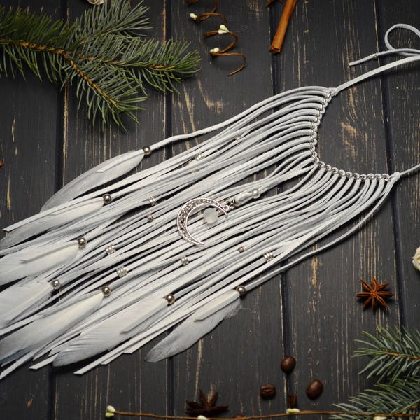 White feathers statement necklace, Extra long leather necklace, Boho wedding necklace, Leather and feathers necklace, White wedding necklace