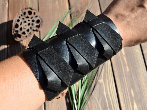 Extra large hotsell mens leather bracelet