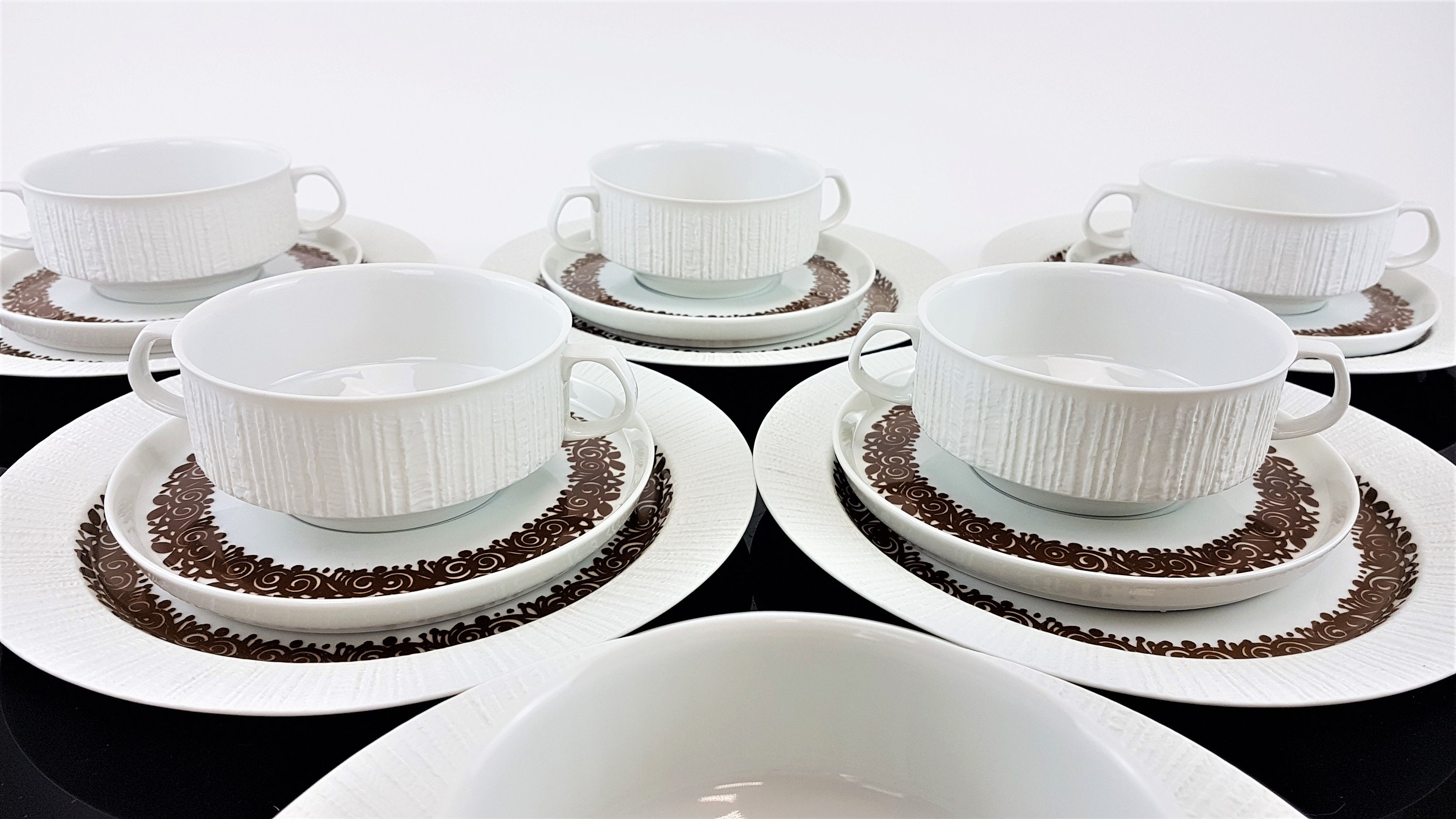 Vintage dinnerware 12 parts - soup cup with saucer and dinner plate by Thomas Arcta (Rosenthal) Mid Century