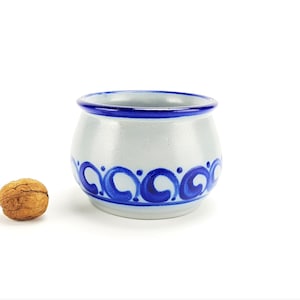 Pot / flower pot ceramic / stoneware shell Shabby-deko Cottage decor Garden decor