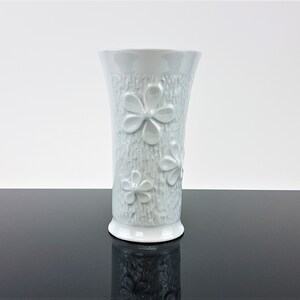 Vintage vase flower vase by Bavaria Mitterteich  made of porcelain Made in Germany White Mid Century Op art Shabby porcelain vase