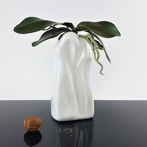 Vintage vase flower vase by Bavaria Eschenbach made of porcelain Made in Germany White Mid Century Op art Shabby porcelain vase