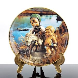 Vintage Goebel Wall Plate Porcelain Plate with Children&#39;s Motif Collection Plate M.J.Hummel Shabby Cottage Christmas