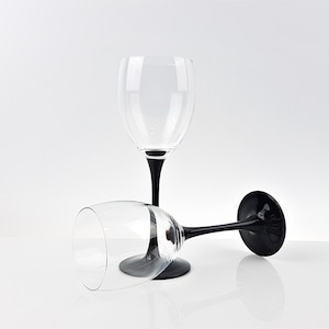 2 Vintage Luminarc Wine Glasses banquet Glasses Black 90&#39;s