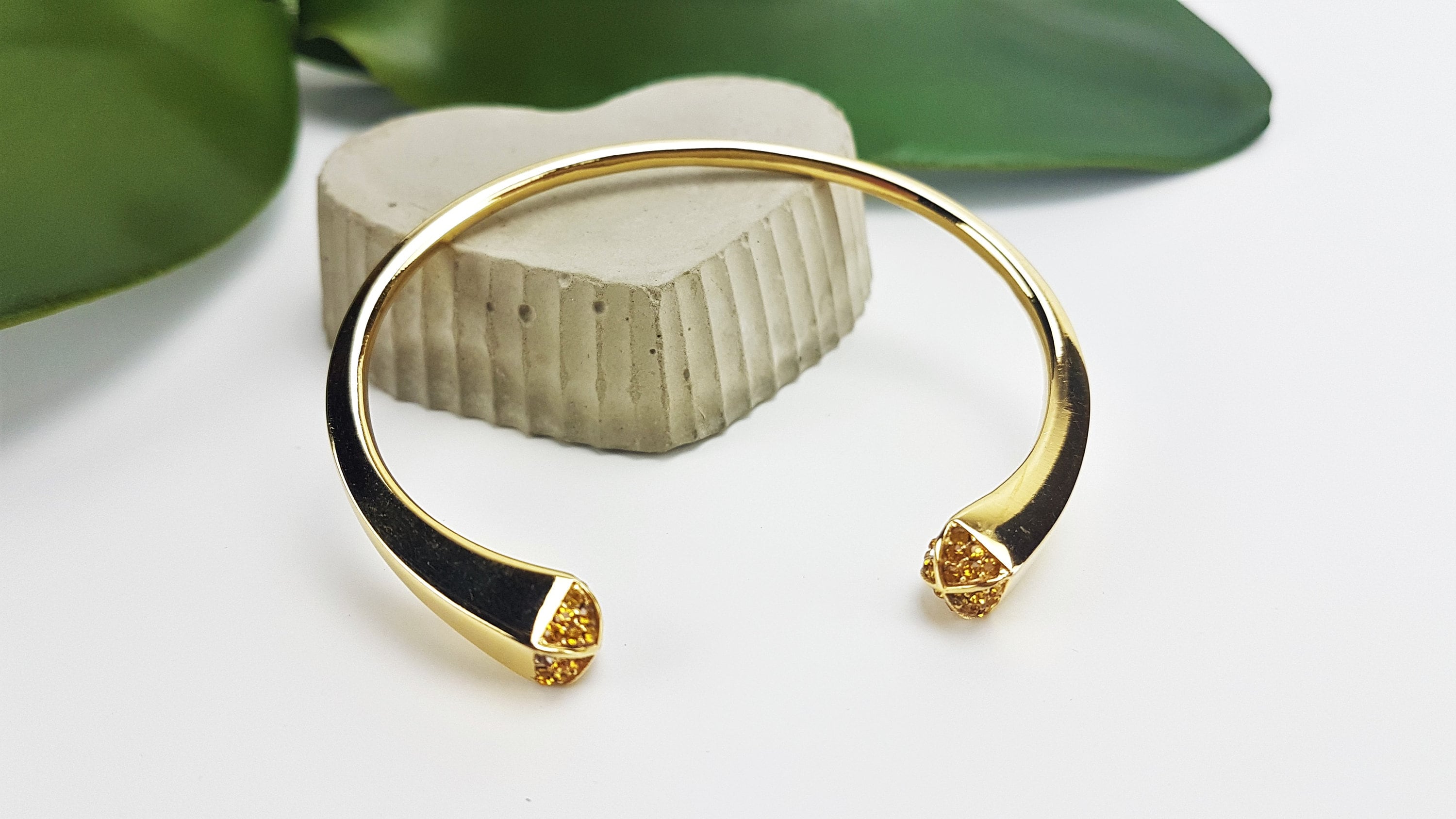 Vintage Bangle Metal Gold Decorated With Tiny Shiny