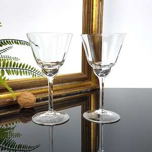 2 elegant vintage aperitif glasses liqueur / sherry / dessert wine wine glasses festival glasses