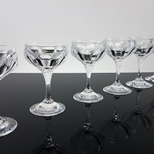 6 vintage aperitif glasses for liqueur/sherry/dessert wine Noble Art Deco style