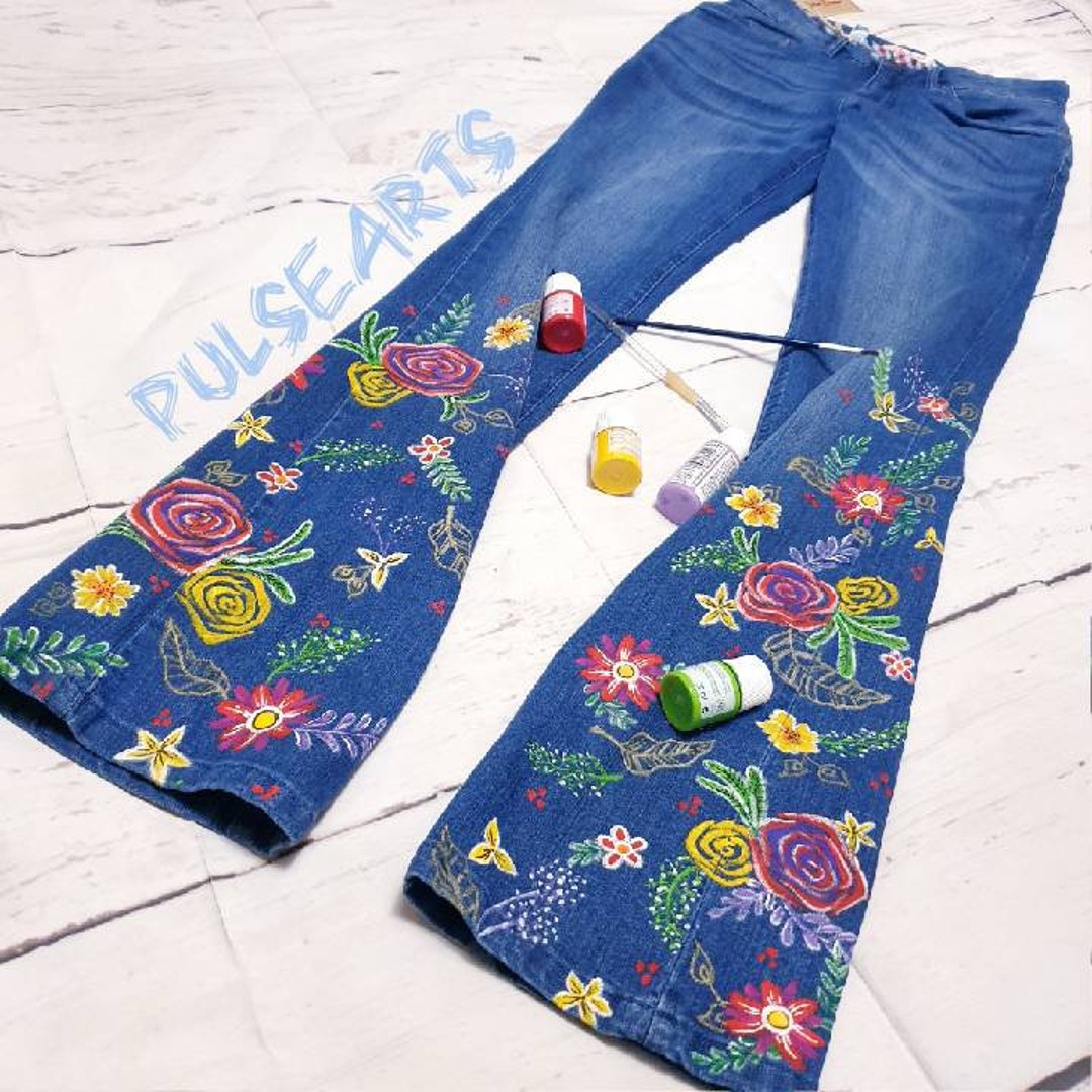 Jeans dipinti su misura Jeans dipinti a mano con fiori Rose Flare Bootcut Jeans dipinti per donna ragazza idea regalo per i suoi jeans di abbigliamento personalizzati Etsy Italia