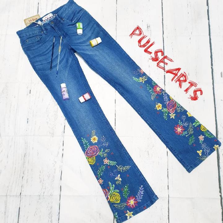 デニム・ジーパン Denim Jeans With Flower Motif DHgate.com:Flowery Denim Stacked Jeans: Oversized Streetwear