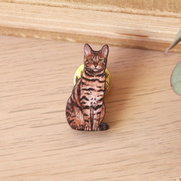 Bengal cat pin - wooden cat brooch Bengal brooch bengal cat gift domestic tabby cat jewelry fluffy cat pin Cat owner gift bengal owners gift