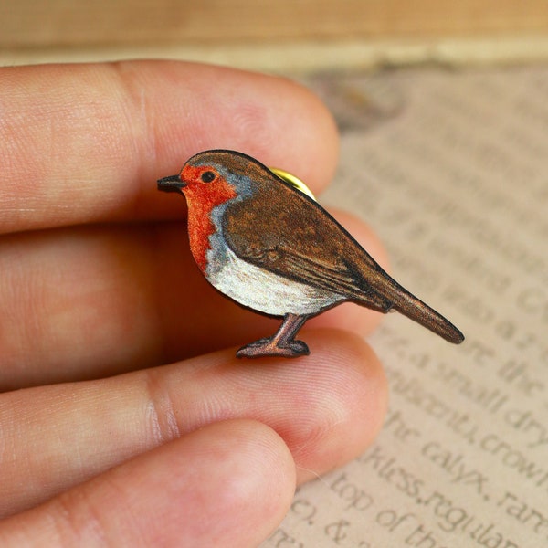 Robin pin - wooden bird pin - Robin wooden brooch  Cottagecore pin bird badge garden bird brooch Robin jewellery gift for her bird watching