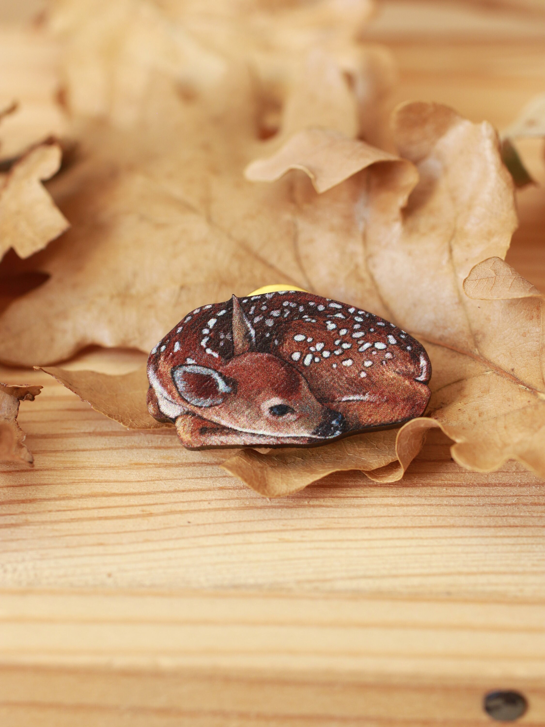 Fawn pin - deer brooch wooden fawn brooch resting deer pin badge deer jewellery forest wooden animal brooch woodland gift idea cottagecore