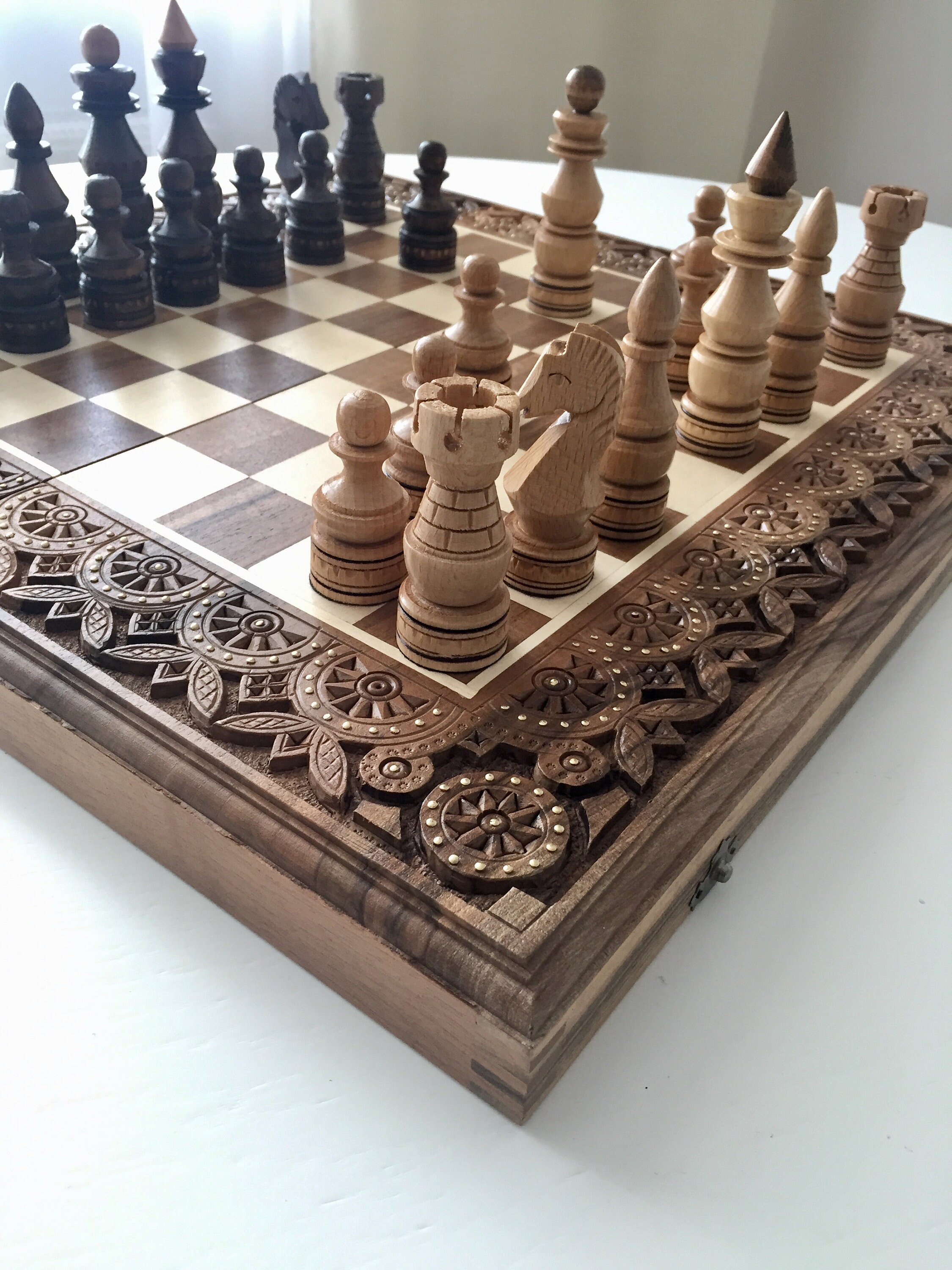 手彫りのチェス駒付きの大きな木製チェス盤チェス盤20 X - Etsy 日本