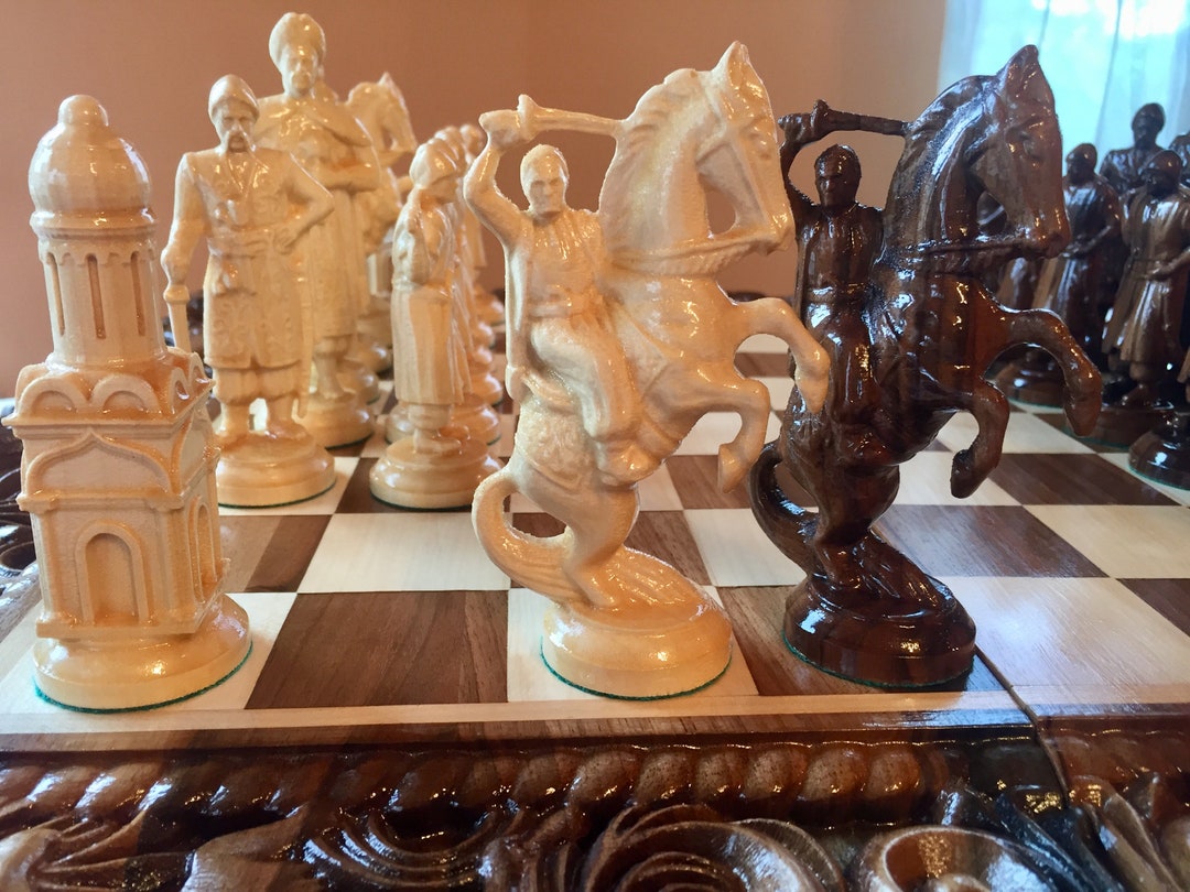 Giant Ornamental Knight - Deluxe Serial of Chess Piece for Decor