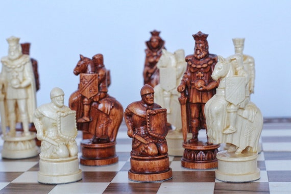 Large Wood Carving Chess Pieces With Box, Luxury Wooden Chess