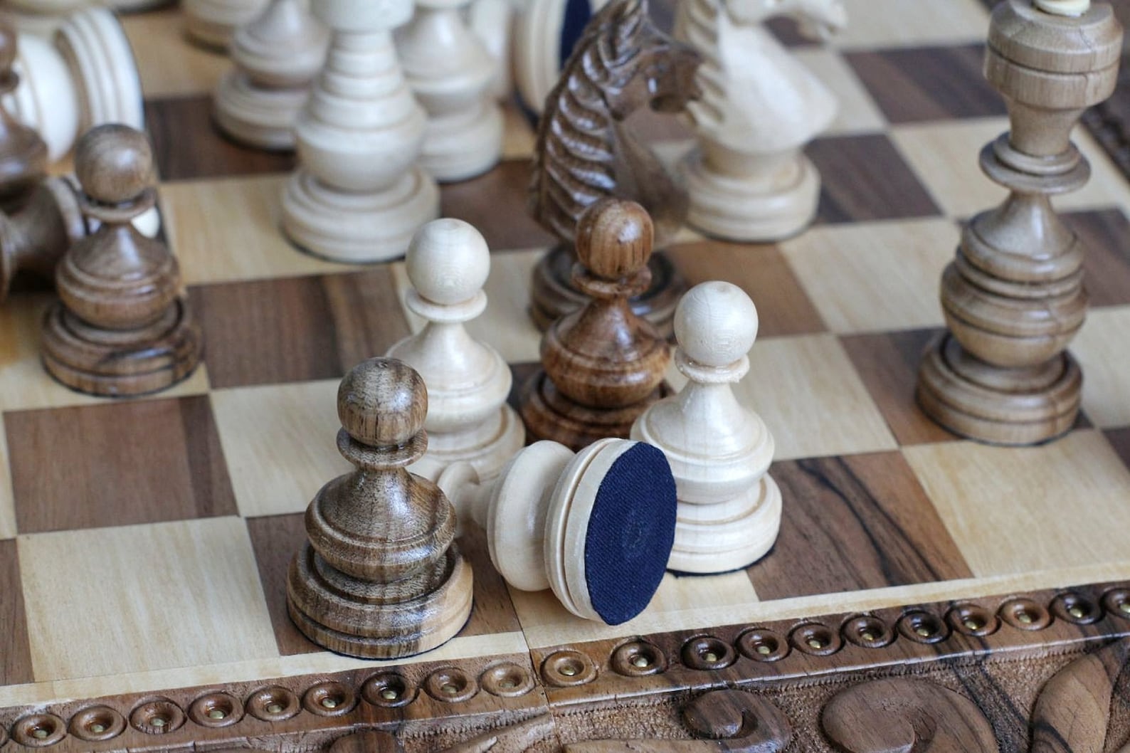 Wood carving chess pieces with box Weighted Staunton chess Etsy