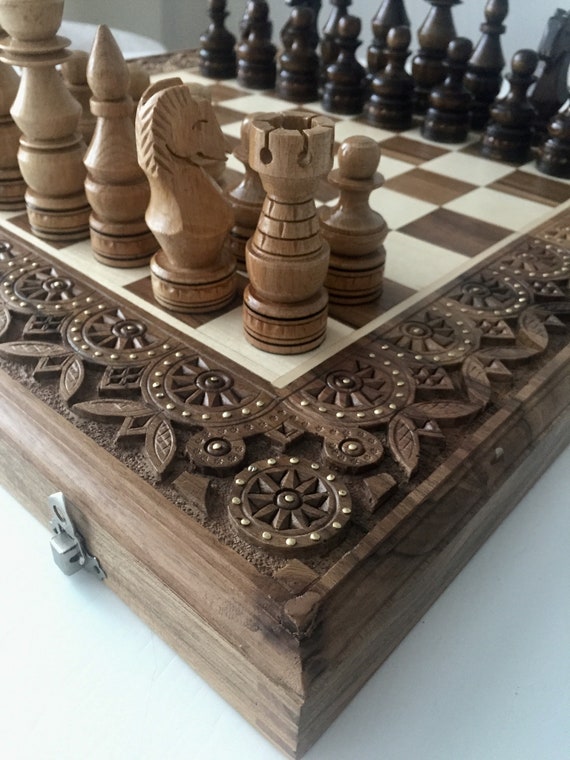 Decorative wooden Chessboard in beige and ivory