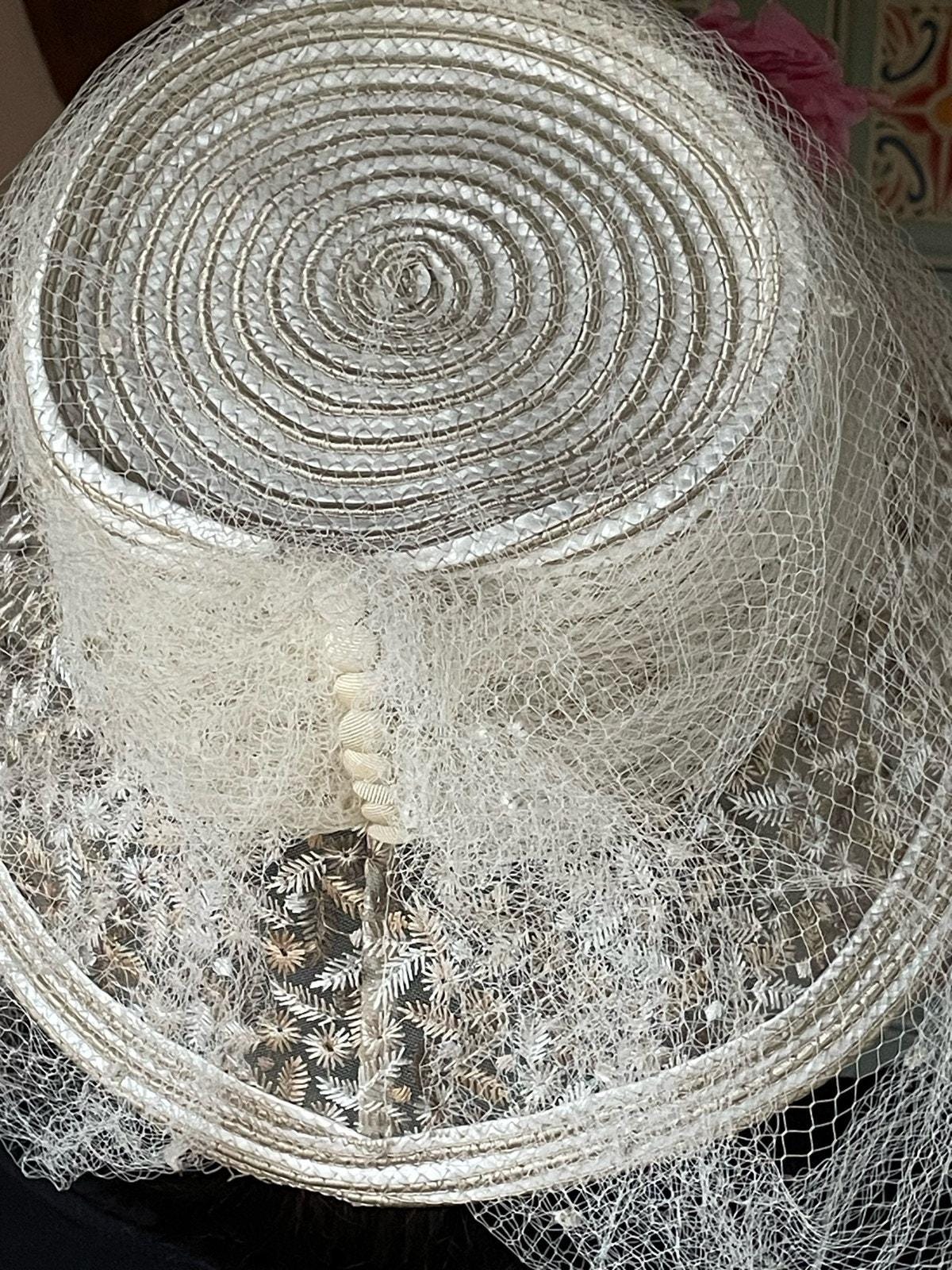 Kokin Bucket Straw Veil Ivory Floral Embroidery Net Vintage Bridal Lunch Hat Wedding hat with silk flowers and bow - Floral bouquet  main image 3