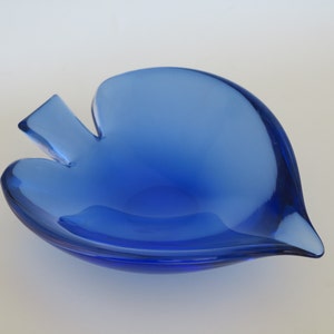 Midcentury Navy Blue Murano Glass Angel Fish-Shaped Bowl