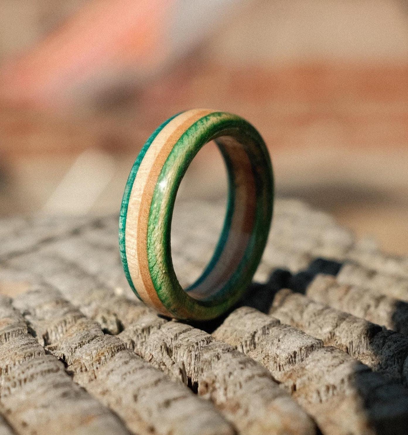 Anneau de skateboard mince recyclé Jonc en bois fait main avec