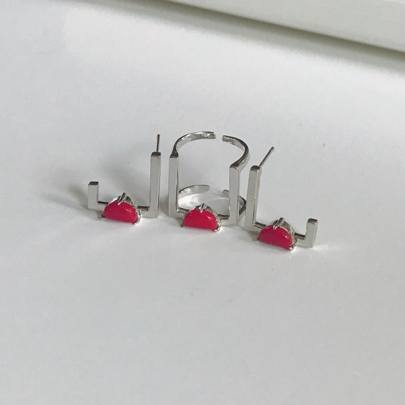Open Square earring Studs, Square Gold earring, Minimalistic earrings, Modern Earring, Red stone earring, Stud earring, Everyday wear image 9