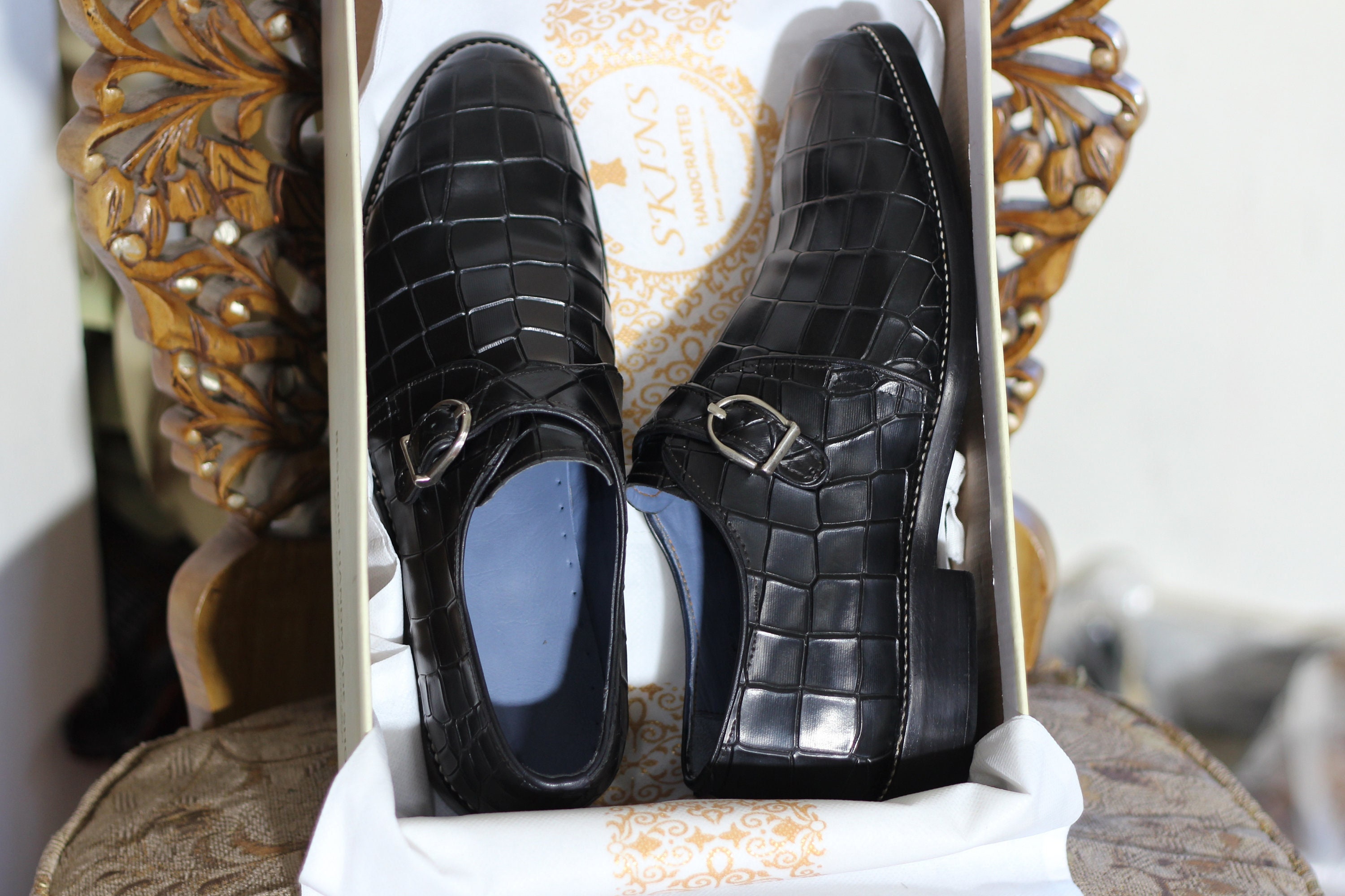 Handmade Men's Black Alligator Print Leather Shoe 