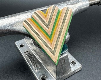 Magnet (Recycled Skateboard)