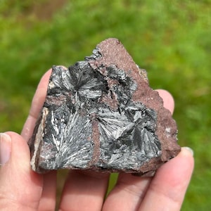 PYROLUSITE SPECIMEN
