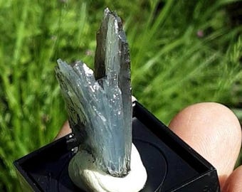 BLUE BARITE MINIATURE specimen