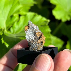 BLUE BARITE SPECIMEN