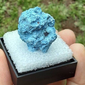 CHRYSOCOLLA and SHATTUCKITE THUMBNAIL  specimen