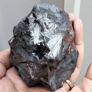PYROLUSITE SPECIMEN