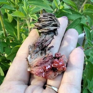 VANADINITE ON BARITE specimen