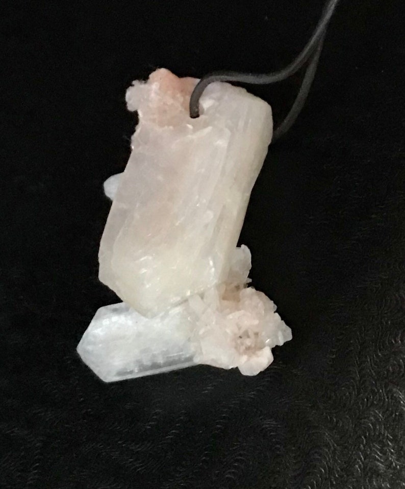 STILBITE crystal formation