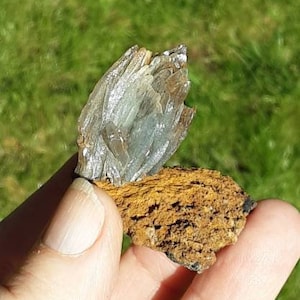 BLUE BARITE SPECIMEN