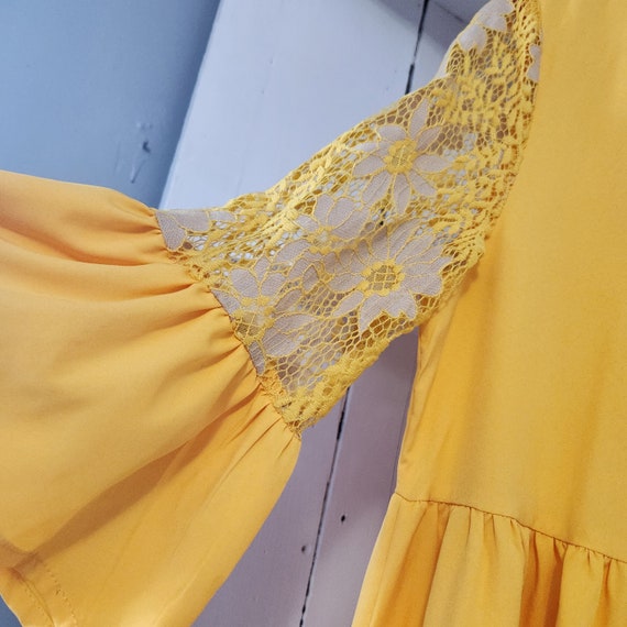 Adorable 1970s Yellow Dress -Handmade - Mint Cond… - image 6