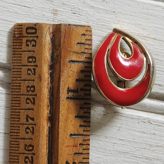 Red and Gold Trifari Enamel Clip Earrings - Summe… - image 5