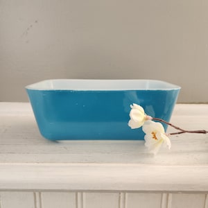 Vintage Pyrex Primary Color Blue Glass Refrigerator Dish - No Cover - 502 - Very Nice Vintage Condition