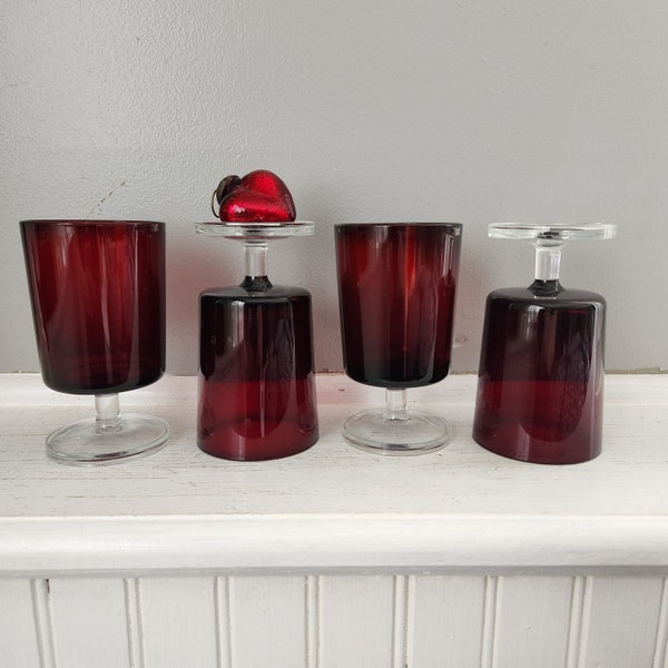 Vintage Luminarc Verrerie D'Arques France Wine / Water Glasses /Goblets - Ruby Red with Clear Stem - Set of 4 - Modern Design