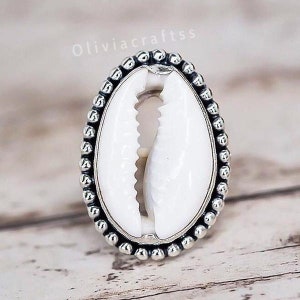 Cowrie Ring, Cowrie Shell Ring, Beach Shell Ring, Beach Cowrie Ring, Indian style Cowrie shell silver tone ring /woman US Ring, Worry Ring