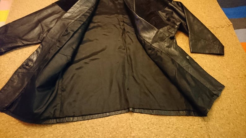 90s Era Vintage Leather and Suede 34 Sleeve Jacket Coat in Women\u2019s Estimated One Size Free Size with a 42\u201d waist