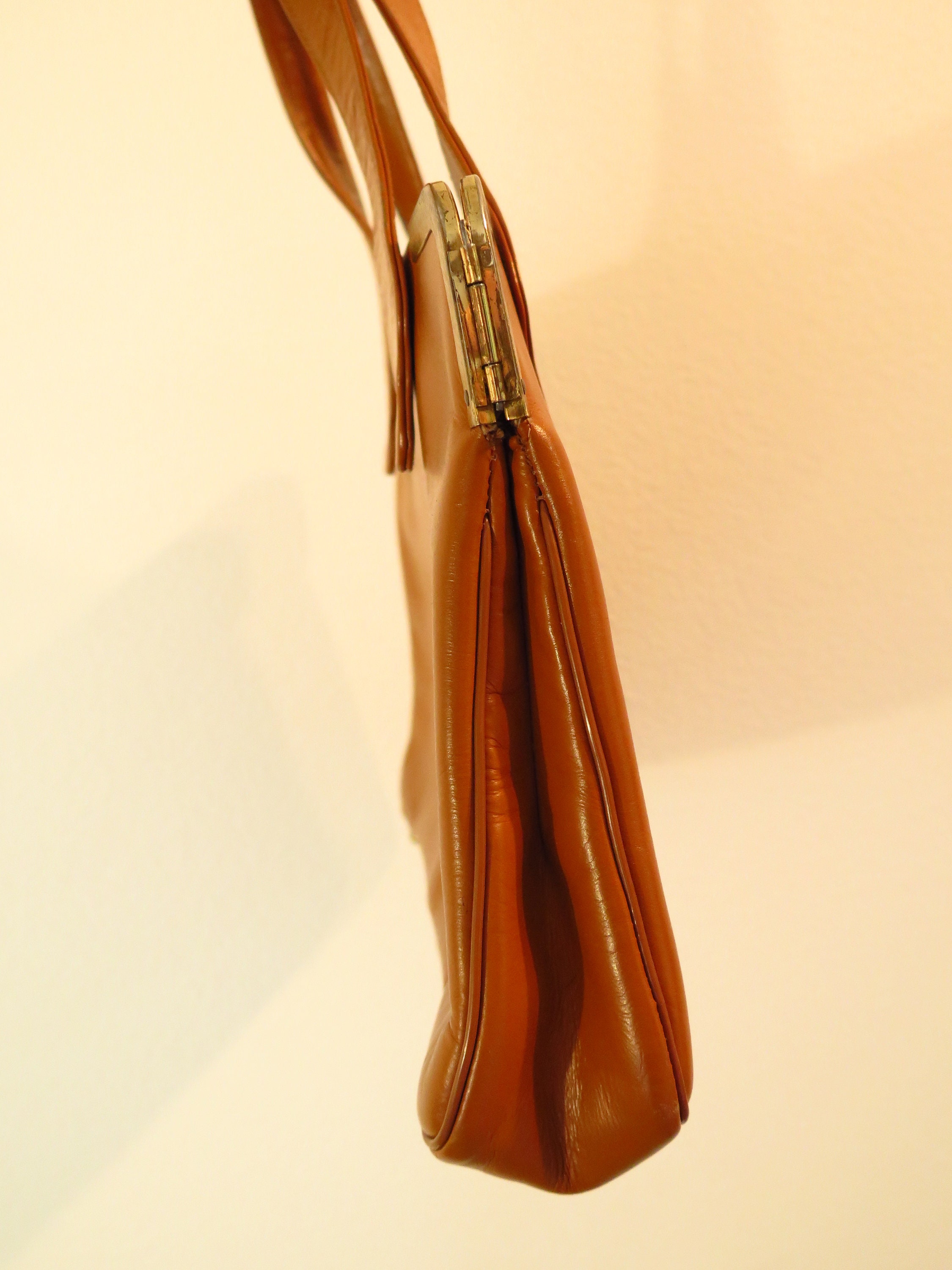 70s Era Vintage Hinged Closure Tan Brown Handbag Purse