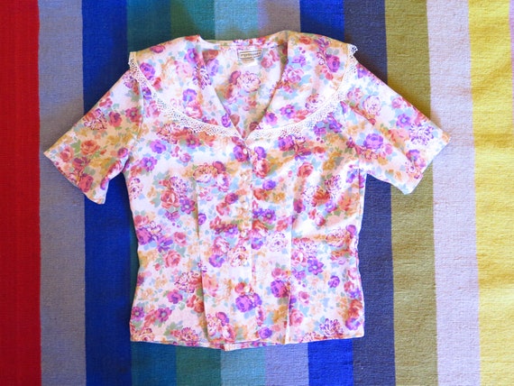 80s Era Vintage Purple Floral Top in Size 10: A c… - image 10